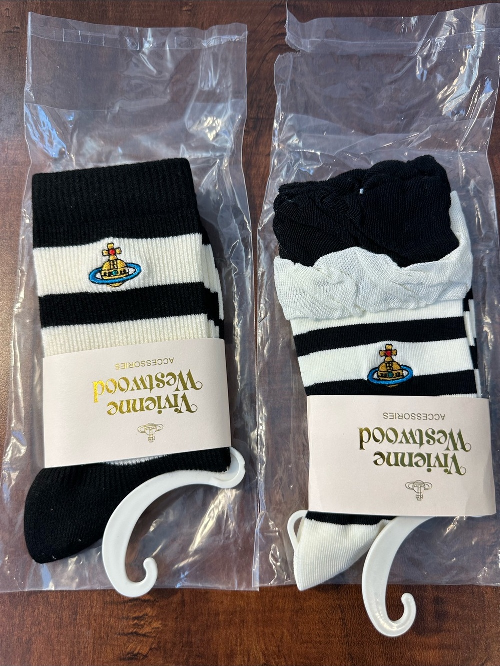 Vivienne Westwood Embroidery socks beautiful color